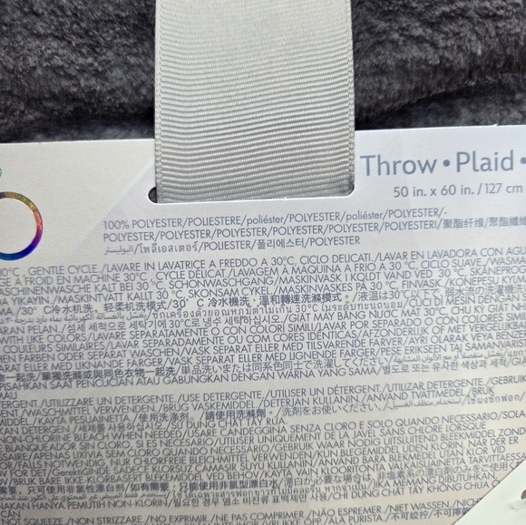 Disney Mickey and Friends 100 Anniversary Throw Blanket - Picture 6 of 7